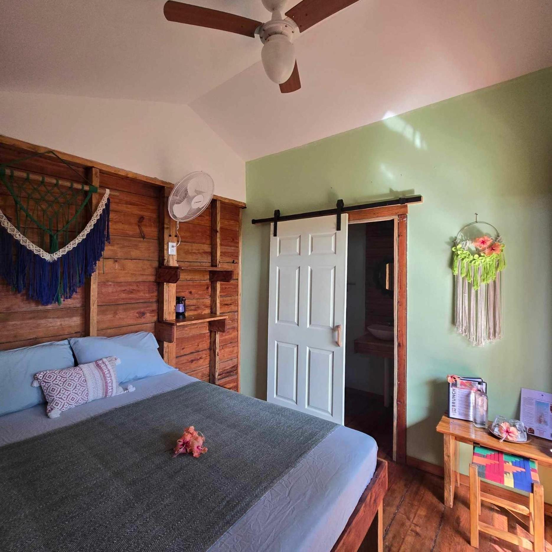 The Lighthouse Retreat, Little Corn Island, Nicaragua Hotel Bagian luar foto